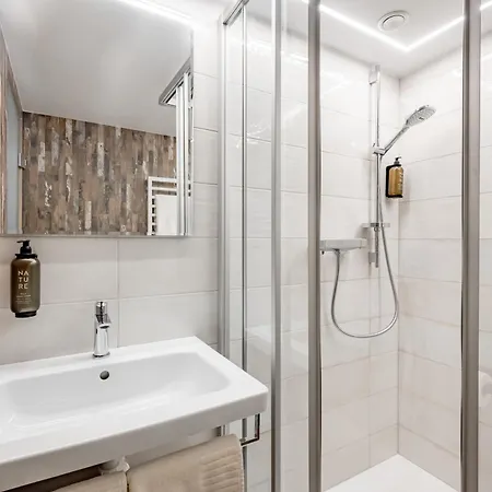 Sportpension Carinthia 住宿加早餐酒店 索尔登