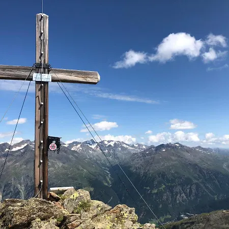 住宿加早餐酒店 Sportpension Carinthia